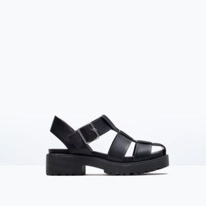 ZARA FLAT SANDALS WITH BELTS BLACK LEATHER LOW HEEL SIZE 39 (8)